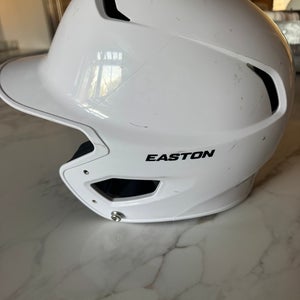 6 3/4 - 7 1/2 Easton Gametime Batting Helmet (New)