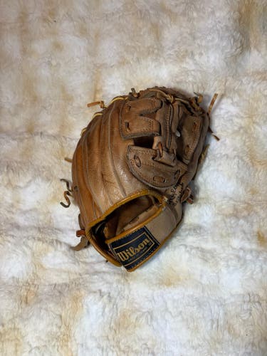 Wilson Pro Special A2150 Chris Speier RH Pitcher's Baseball Glove 11.5" (Used)