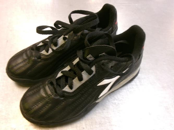 Used Diadora Soccer Turf Shoes Black Junior 01.5 11339-S000207935