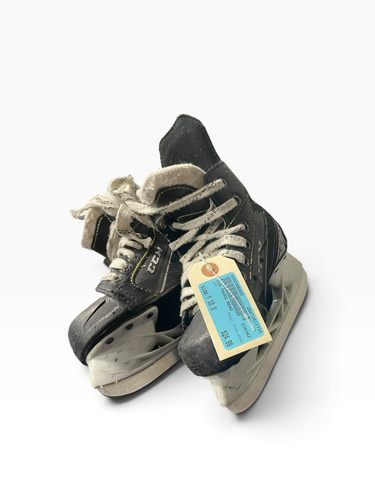 Used CCM TACKS 9040 Youth Hockey Skate Youth 10.0 11735-S000366885