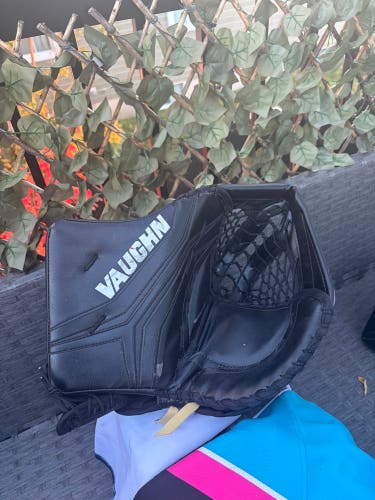 Vaughn Velocity V9 XP Pro Carbon Regular Pro Stock (Used)