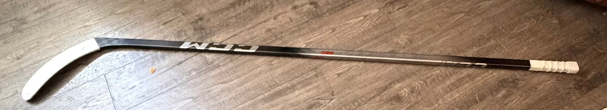 Senior CCM JetSpeed FT880 Right Handed Hockey Stick P29 85 Flex (New)
