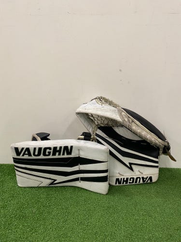 Vaughn Velocity V9 XP Goalie Glove & Blocker | Junior Regular