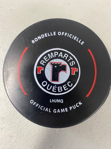 Quebec Remparts puck QMJHL