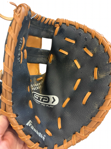 Used Franklin RTP 1ST BASE GLOVE 9.5 IN BB/SB First Base RH Throw Black 9 1/2" 11682-S000140711