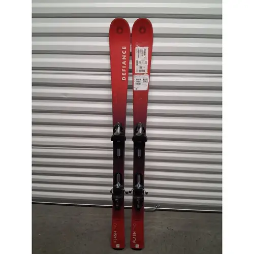 Elan Defiance Flash Red Junior Skis 140cm with EL 7.5 GW Bindings 2025