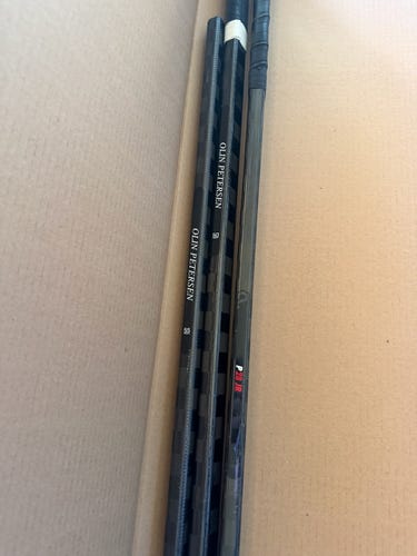 3 Sticks - Pro Stock Hockey Sticks VX and Custom 40, 50, 55 Flex 1 Grip 2 NON Grip LEFT