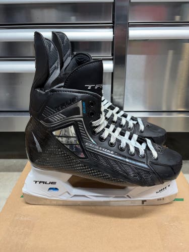 True Custom SVH Pro Skate Size 10 Regular Width 288mm (Like New) QMJHL Prostock