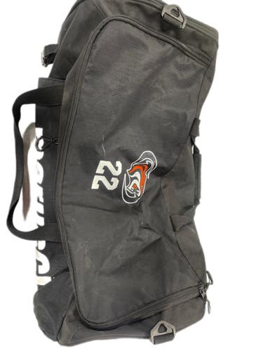 Used Marucci LARGE CARRY DUFFLE BB/SB Player Carry Bag Black 11735-S000352409