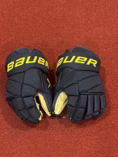 Bauer Vapor Hyperlite Gloves 14" Pro Stock Item#BSUG14