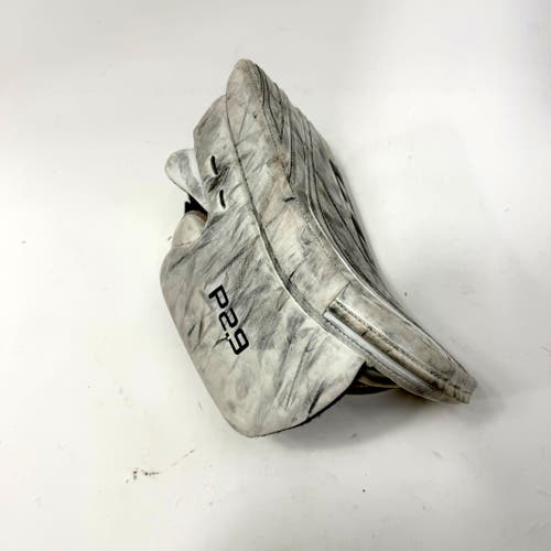 Used White Regular CCM Premier 2.9 Goalie Blocker | Intermediate | AB360