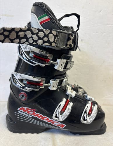 Mondo 22 & 22.5 Nordica Dobermann Ski Boots (Used)