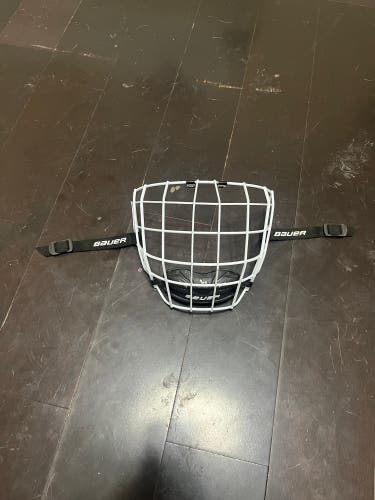 Small Bauer Profile II Facemask Full Cage White (Used) Good Condition