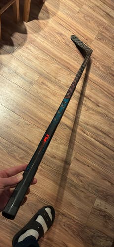 NEW 2025 CCM VIZION - LH Hockey Stick - 85 FLEX SENIOR P29 +1/4