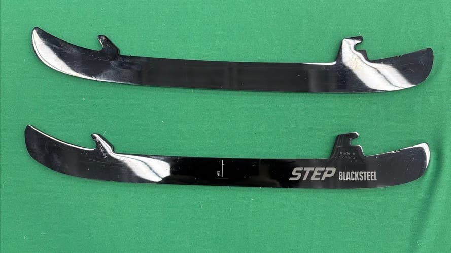 CCM Black Step Steel Blades 221 mm (Used)