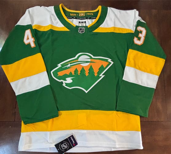 Minnesota Wild Quinn Hughes Green Jersey Adult Medium (50) NWT