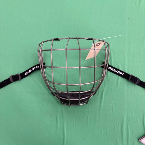 Medium Bauer Profile III Cage