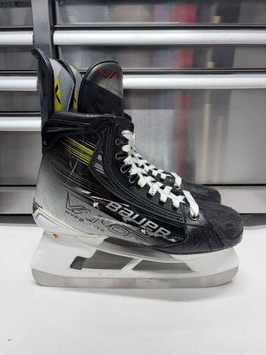 Bauer Vapor Hyperlite2 Hockey Skates Size 8 FIT 2 272mm (Used) OHL Pro Stock