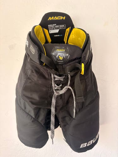 Youth Large Bauer Supreme Mach Hockey Pants Black (Used)