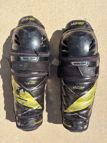 Youth Bauer Supreme Ultrasonic 11" Shin Pads (Used)