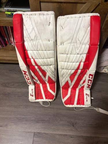 CCM E1.9 SpeedSkin Goalie Leg Pads 28+1 Red/White – Lefevre