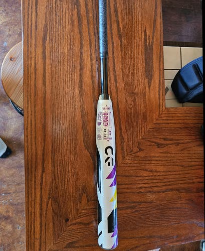 DeMarini CF Composite Bat (-11) 22 oz 33" (Used)