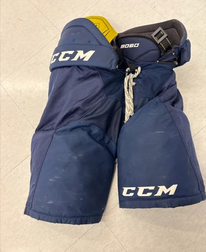 Senior Medium CCM Tacks 9060 Hockey Pants