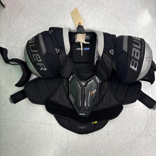Small Junior Bauer Supreme M5 Pro Shoulder Pads (Used)
