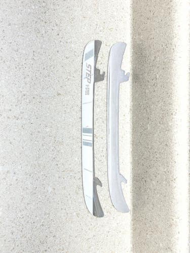 220 mm (Used) LIKE NEW FOR CCM SPEED BLADE XS