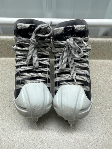 Reebok 10K Pump Hockey Skates Wide Width Size 4.5 (Used)