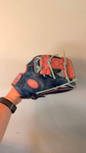 Rawlings Heart of the Hide RH Baseball Glove 11.5" (Used)