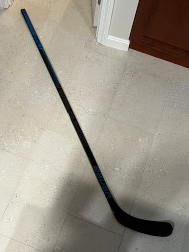 Senior Bauer Nexus 2N Left Hand Hockey Stick P92 77 Flex (Used)