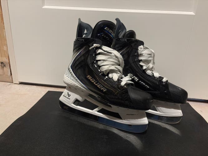 2025 Bauer Vapor Flylite Hockey Skates 9.5 (Used)