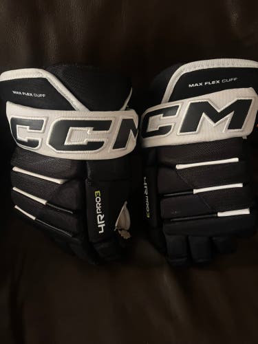 CCM Tacks 4 Roll Pro 3 Gloves 14" Pro Stock (New)