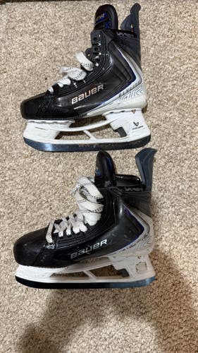2025 Bauer Vapor Flylite Hockey Skates Regular Width Size 5 (Used)