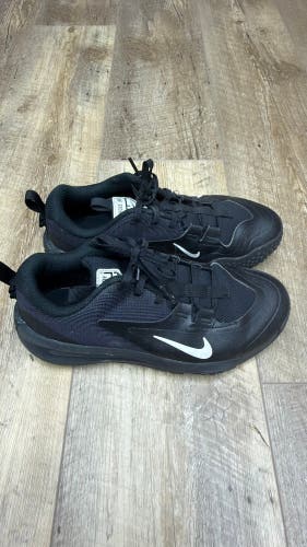 Black Kid's 6Y (Big Kids / Youth) Youth Nike Low Top Turf Cleats (Used)