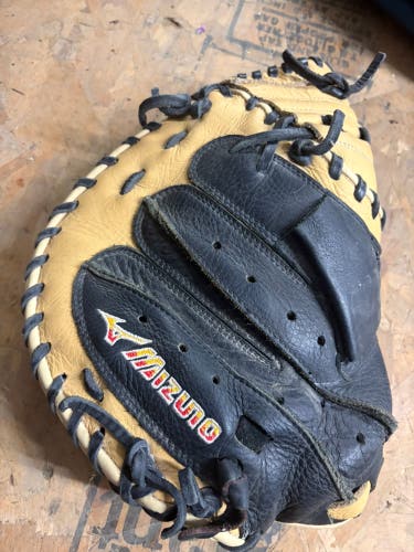 Mizuno Prospect Series PowerClose RH Catcher's Baseball Glove (Used)
