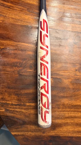 Easton Synergy slowpitch bat 28 oz (Used)