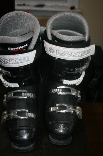 Mondo 24.5 Women's 6.5 Lange All Mountain Ski Boots