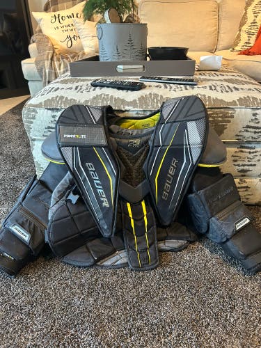 Bauer Supreme 2S Pro Goalie Chest Protector (Used)