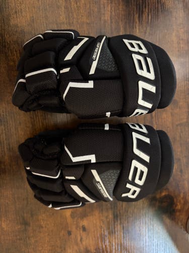 Bauer Supreme Mach Gloves 9" (Used)