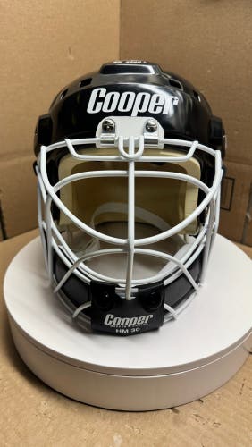 VINTAGE LARGE BLACK COOPER SK2000 HOCKEY HELMET