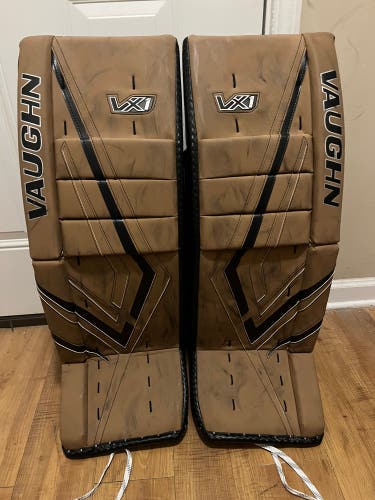 Vaughn VX1 Senior 32+2 Leg Pads