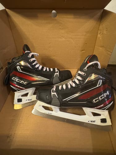 CCM EFlex 6 Hockey Goalie Skates Regular Width 7.5 (Used)