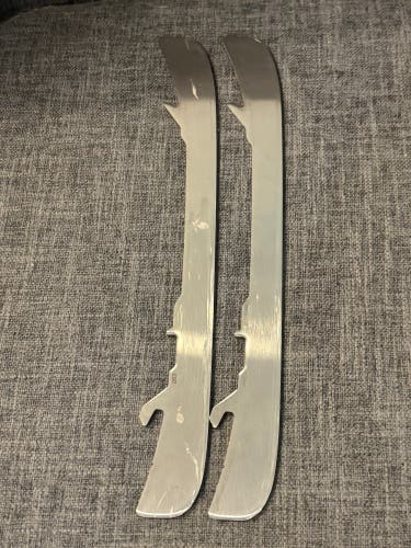 Bauer Fly X Hockey Steel Runners Size 263 Good Condition