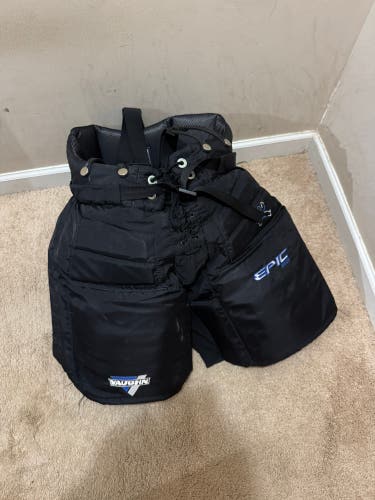 Vaughn Epic 8800 Goalie Pants ( Sr. Small)