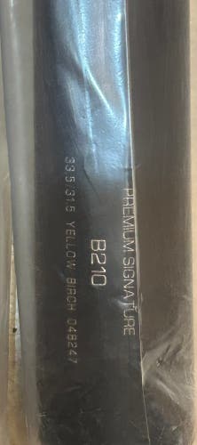 1 bats  (B45) (-3) 31.5 oz 33.5" (New) Model B210 Premium Signature Yellow Birch.