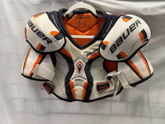 Used Bauer ONE60 Junior Shoulder Pads LG 11490-S000278487