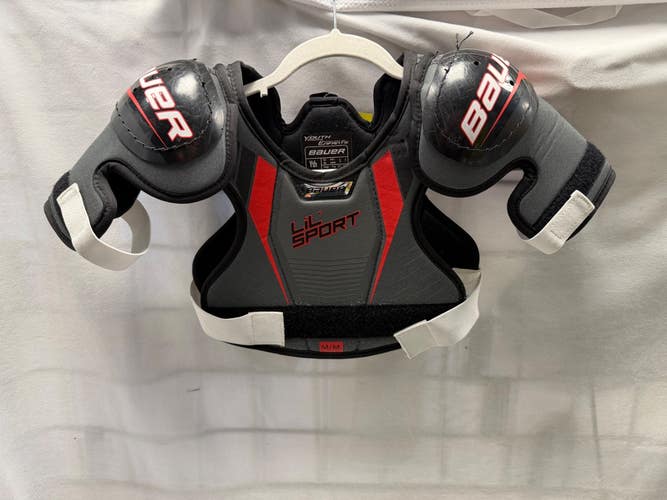 Used Bauer LIL SPORT Youth Shoulder Pads MD 11490-S000278481
