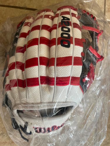 2026 Wilson Banner Infield A2000 Baseball Glove